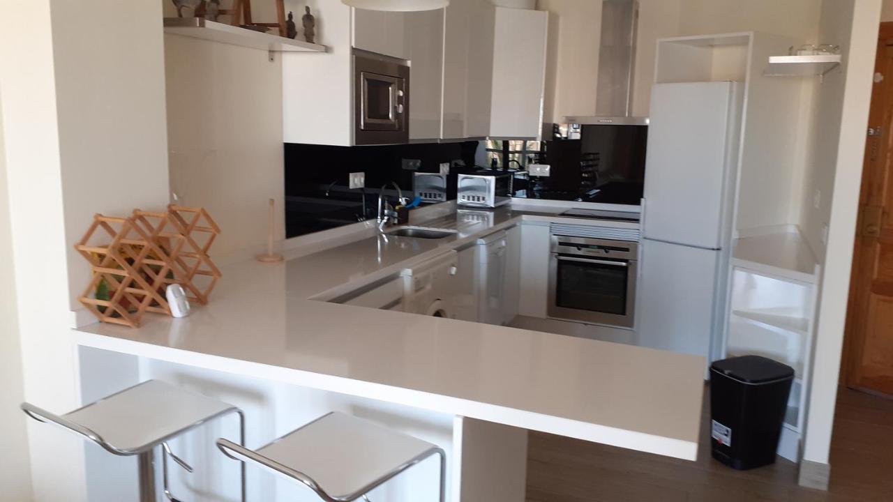 Amplio Piso Al Lado De La Playa En Nerja Apartment Ngoại thất bức ảnh