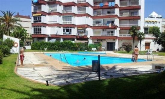 Amplio Piso Al Lado De La Playa En Nerja Apartment Ngoại thất bức ảnh