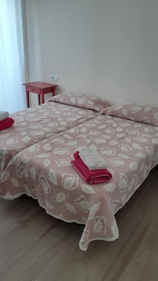 Amplio Piso Al Lado De La Playa En Nerja Apartment Ngoại thất bức ảnh