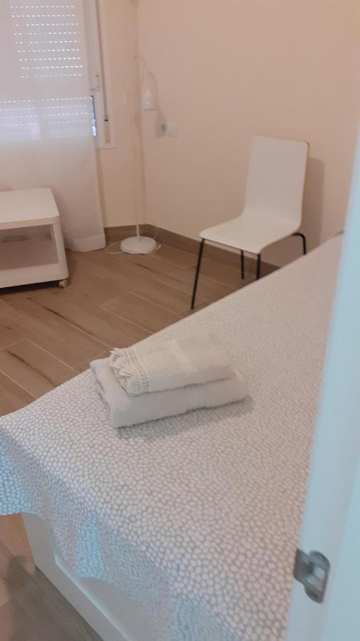 Amplio Piso Al Lado De La Playa En Nerja Apartment Ngoại thất bức ảnh