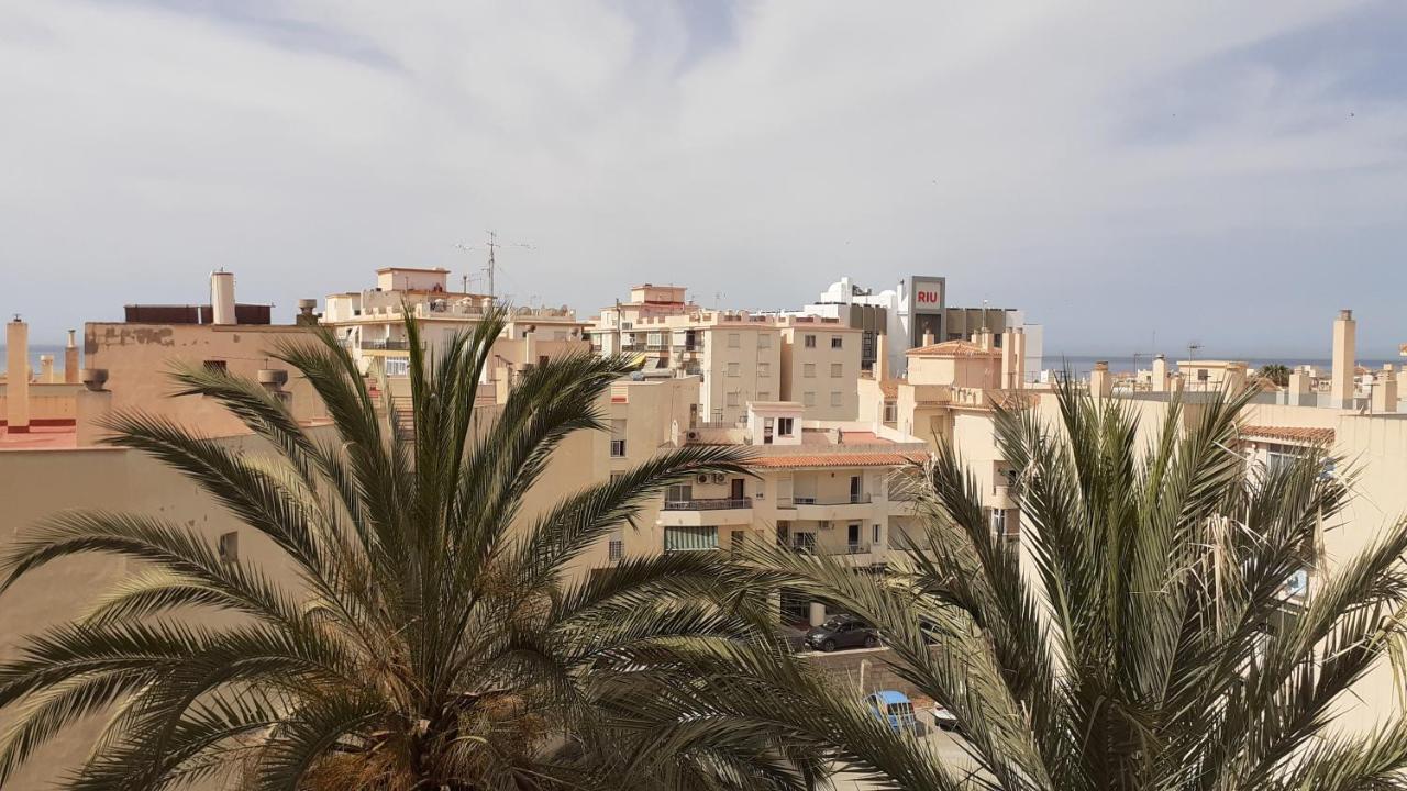 Amplio Piso Al Lado De La Playa En Nerja Apartment Ngoại thất bức ảnh